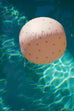 KONGES SLOJD - Ballon de plage gonflable Cerise Cherry